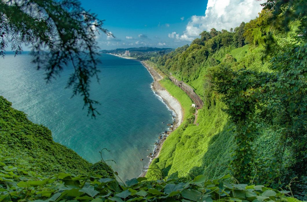 Bewaldete Steilküste bei Green Cape am Schwarzen Meer